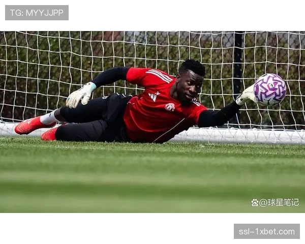 曼联马丁内斯小腿拉伤接近复出后防线将获重要补充